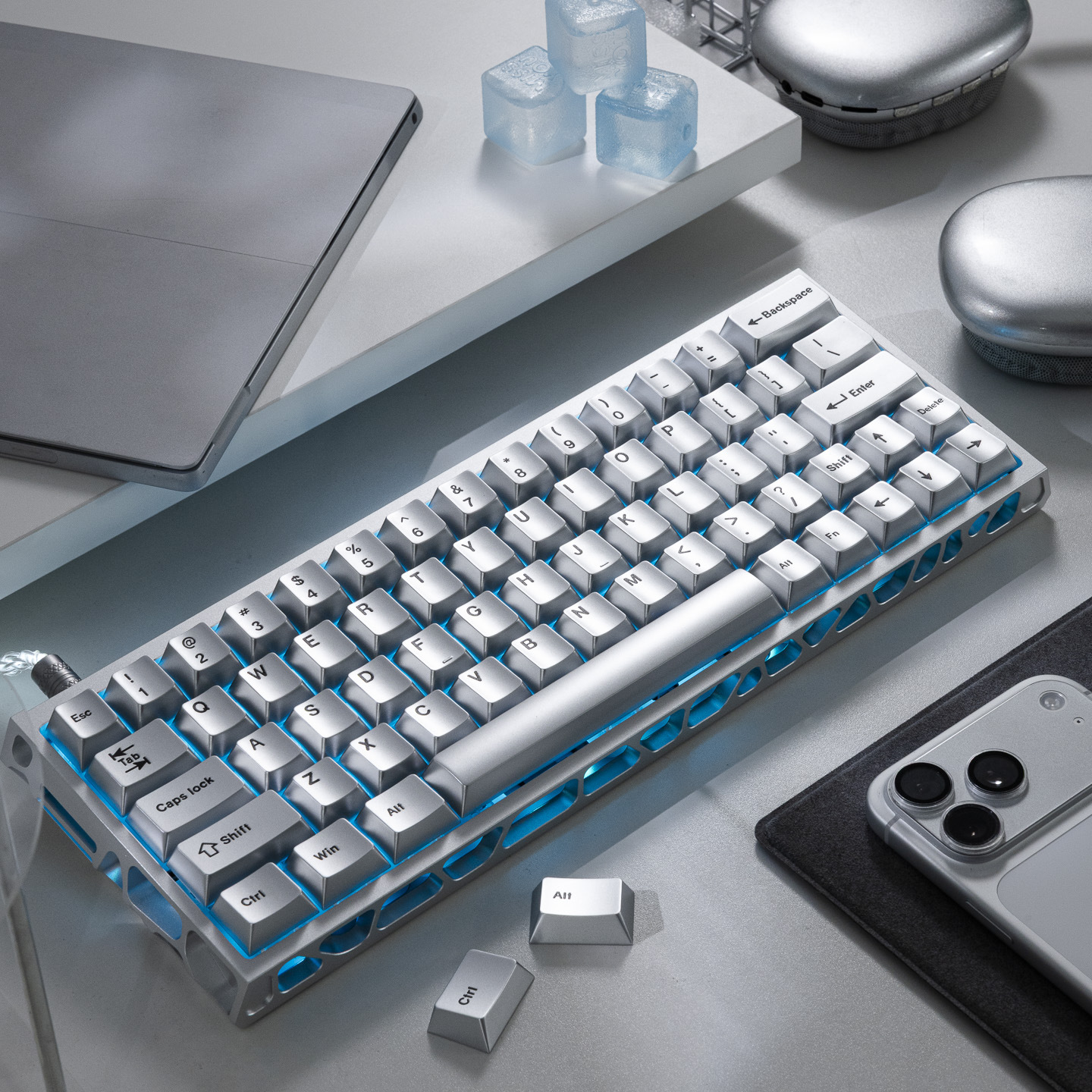 Silver Metallic Paint Small Fu - Gaming Keyboard Extension 评论和价格